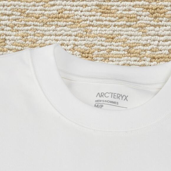 ARCTERYX SYSTEM Men's White Short Sleeve - Picture 3 of 4